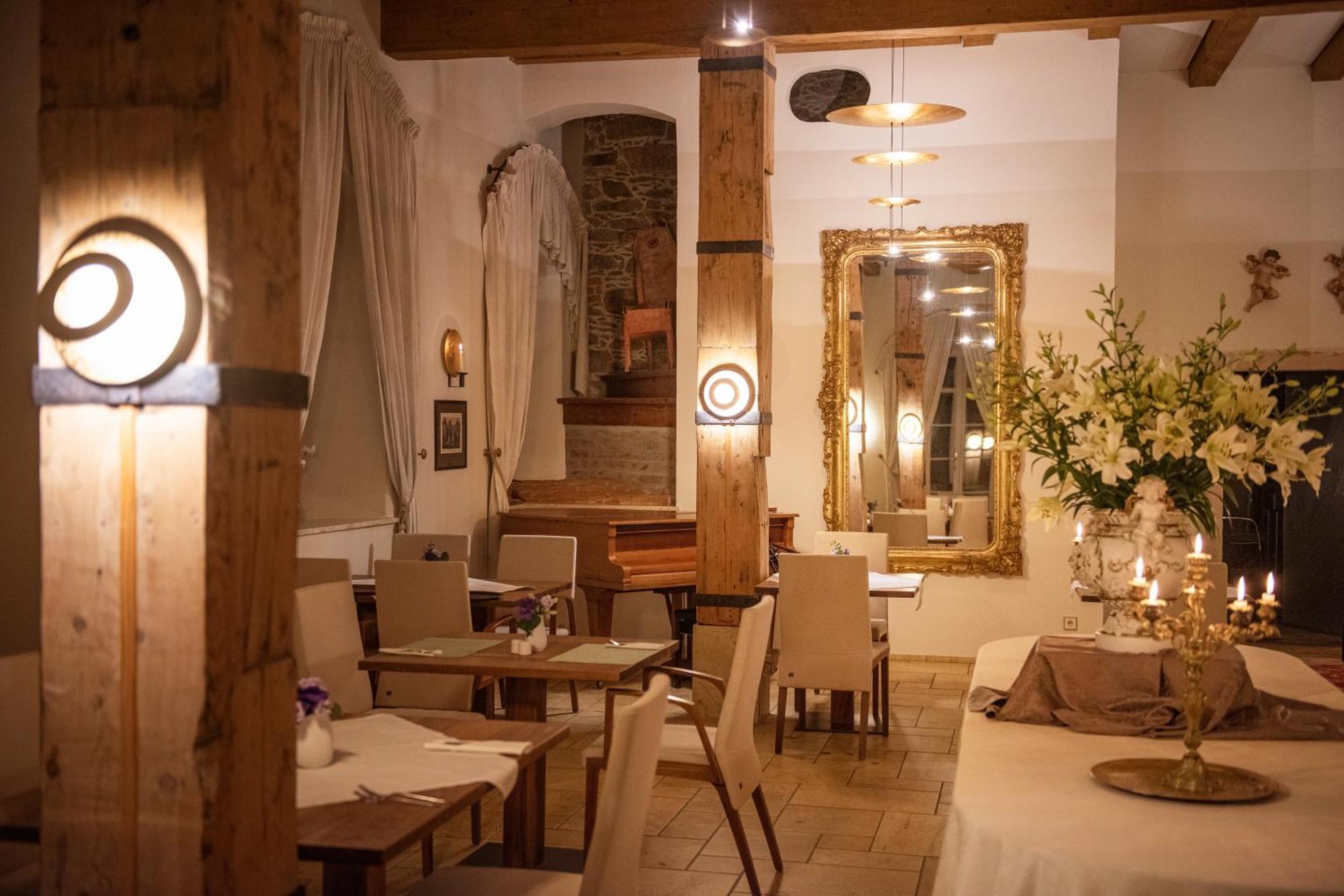 Palac Pakoszow Schlosshotel Wernersdorf Jelenia Góra Eksteriør billede Restaurant "Le Clos du Bois"