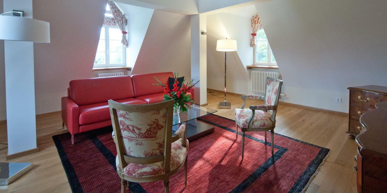 Palac Pakoszow Schlosshotel Wernersdorf Jelenia Góra Eksteriør billede A suite at the Hotel de l'Aigle